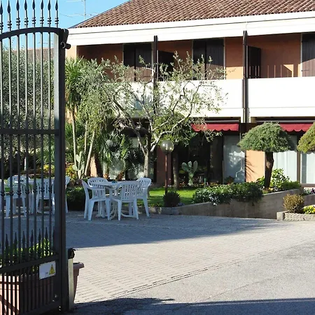 Otel Andreis